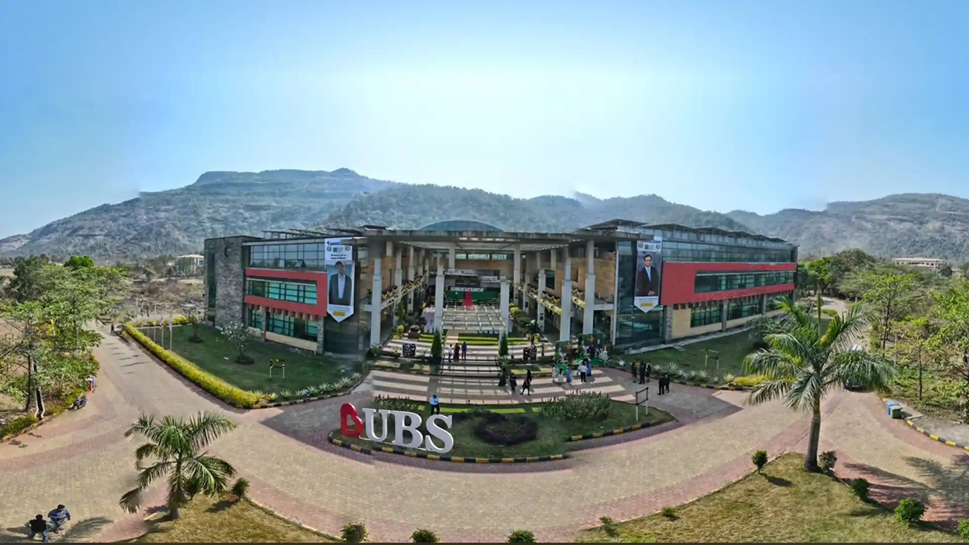 Universal AI University, Karjat